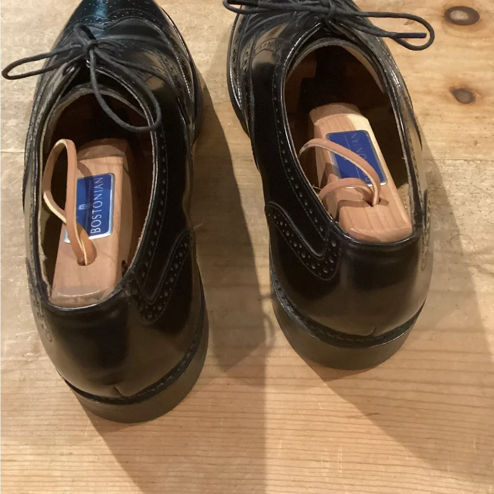 Bostonian Classic Wing Tip Black Leather - Picture 5 of 8